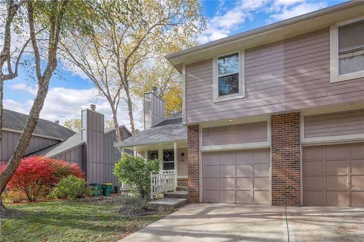 11822 Oakmont Street  Overland Park KS 66210 photo
