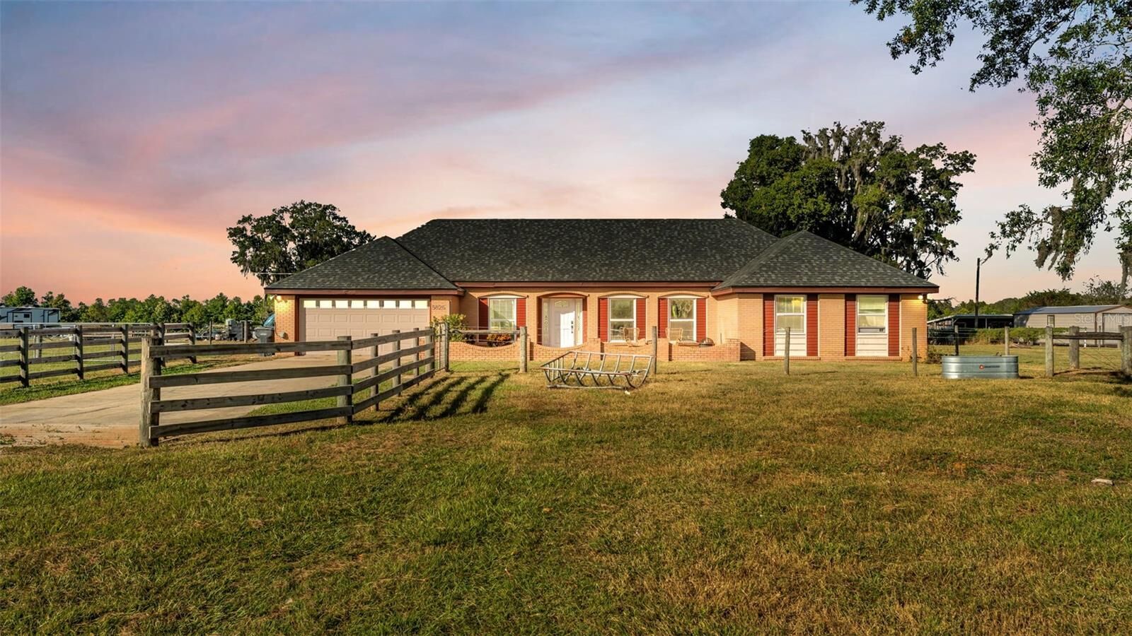 Property Photo:  5826 Fussell Road  FL 33868 