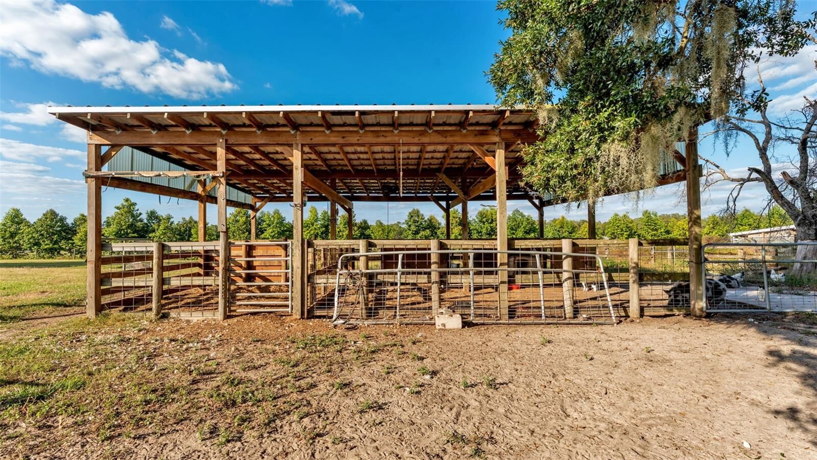 Property Photo: 5826 Fussell Road FL 33868