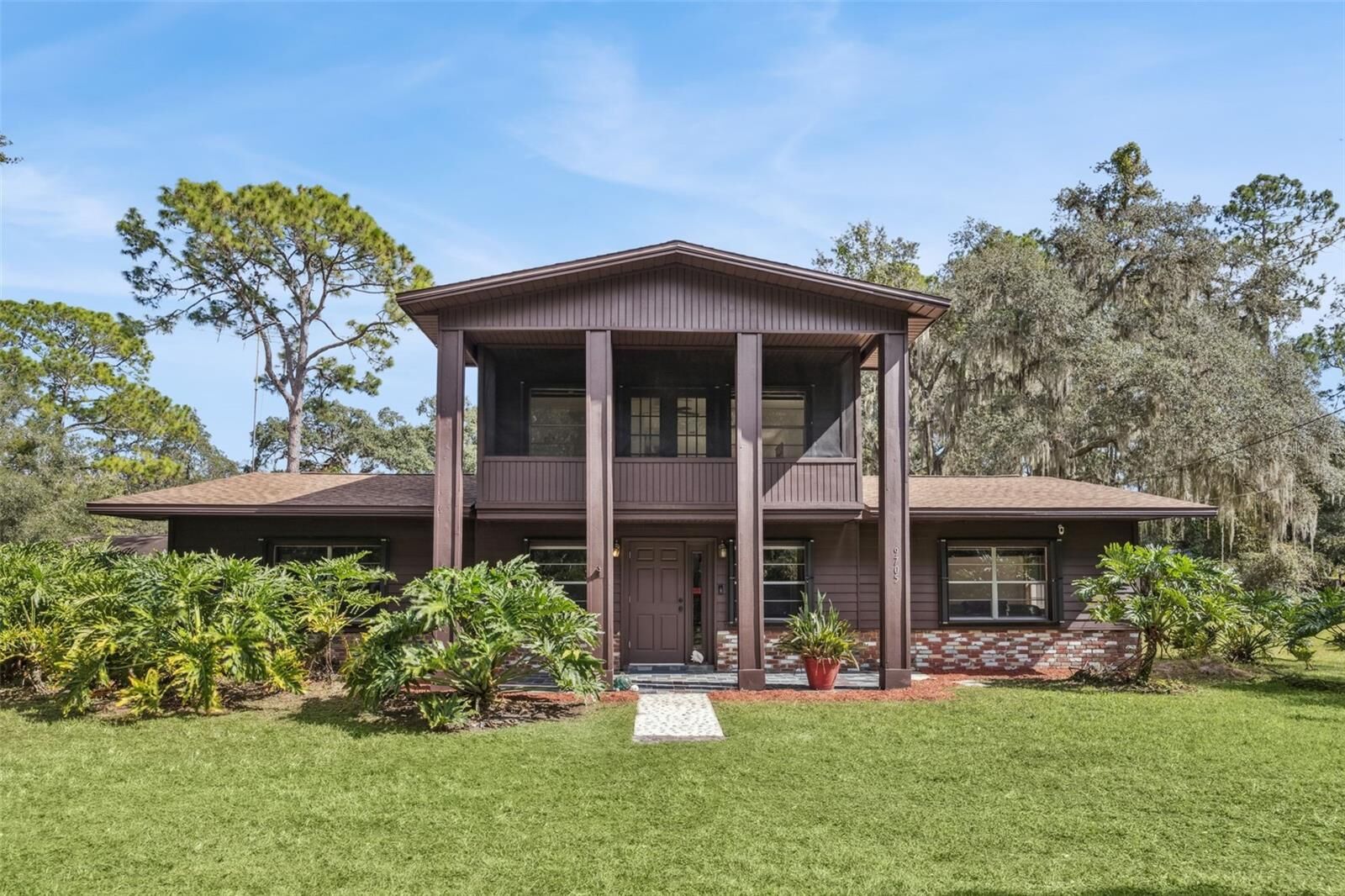 Property Photo:  9705 James Creek Road  FL 32709 