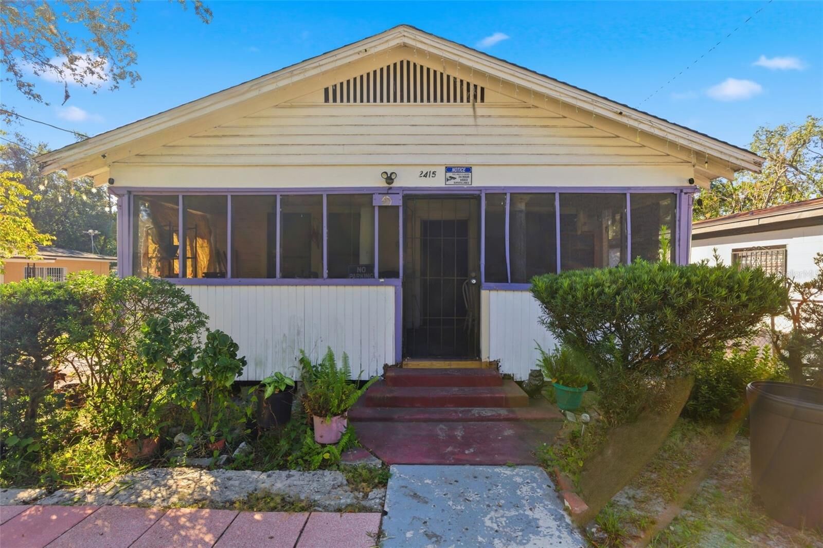 Property Photo:  2415 E Ida Street  FL 33610 