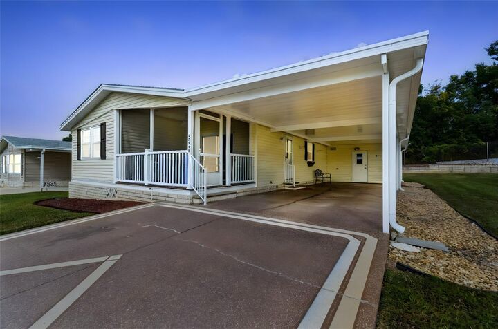 Property Photo: 37443 Gill Avenue FL 33541