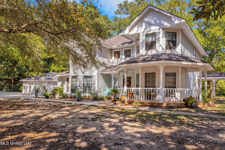 Property Photo:  1613 Fairhaven Drive  MS 39553 
