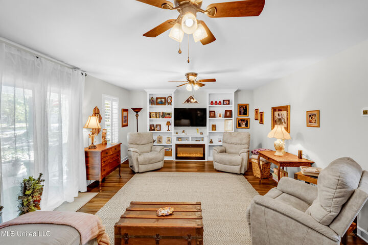 Property Photo:  1613 Fairhaven Drive  MS 39553 