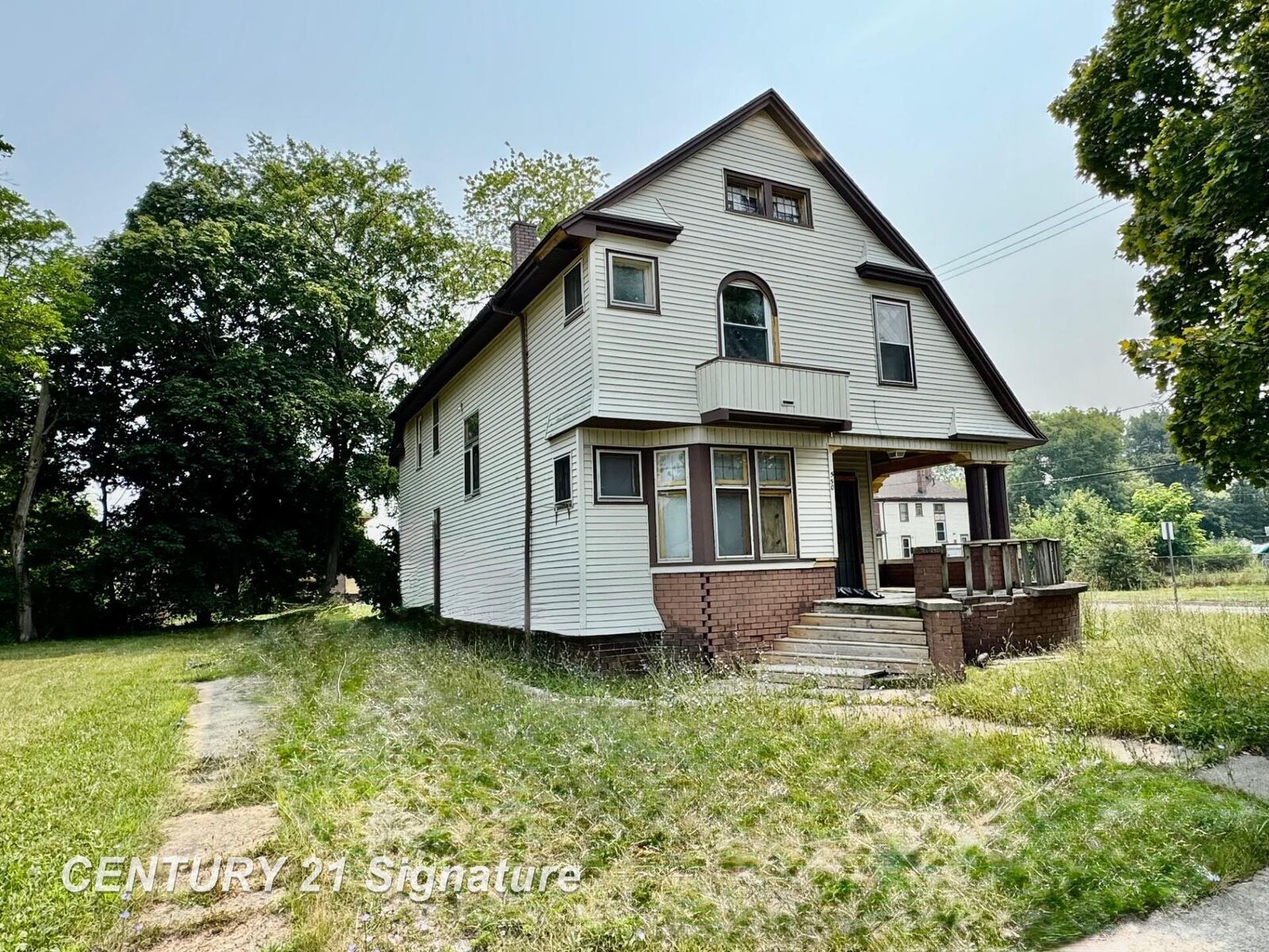 Property Photo: 550 S Weadock Road MI 48607