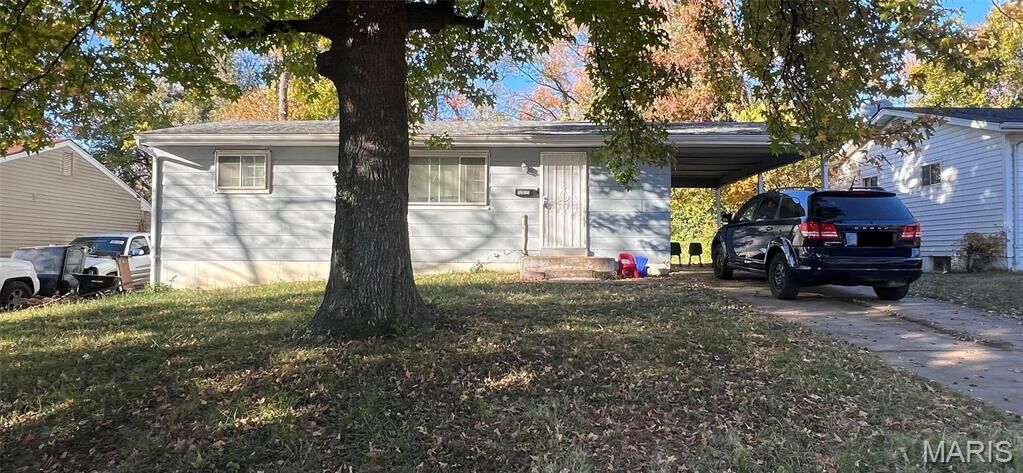 Property Photo:  9029 Cranberry Lane  MO 63121 