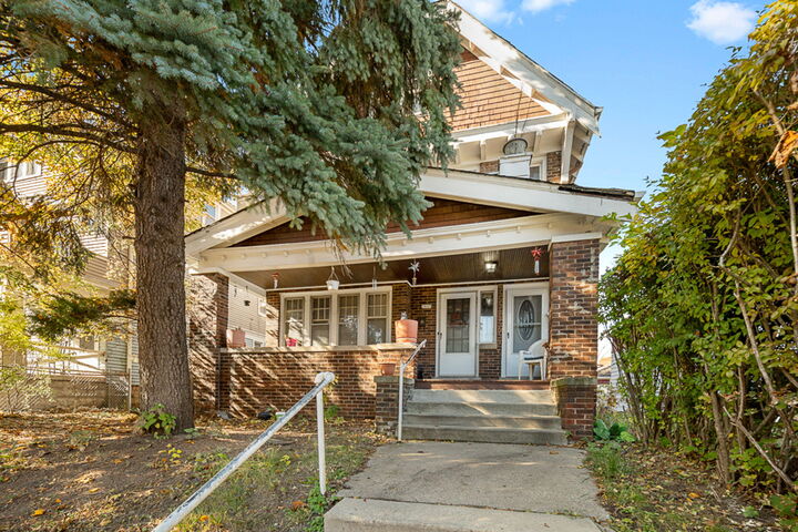 2607 N 40th St 2609  Milwaukee WI 53210 photo