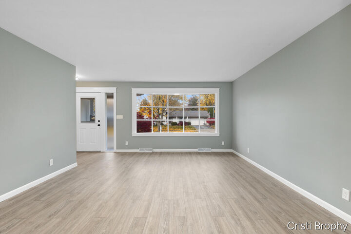 Property Photo: 2538 Berwyck Road SE MI 49506