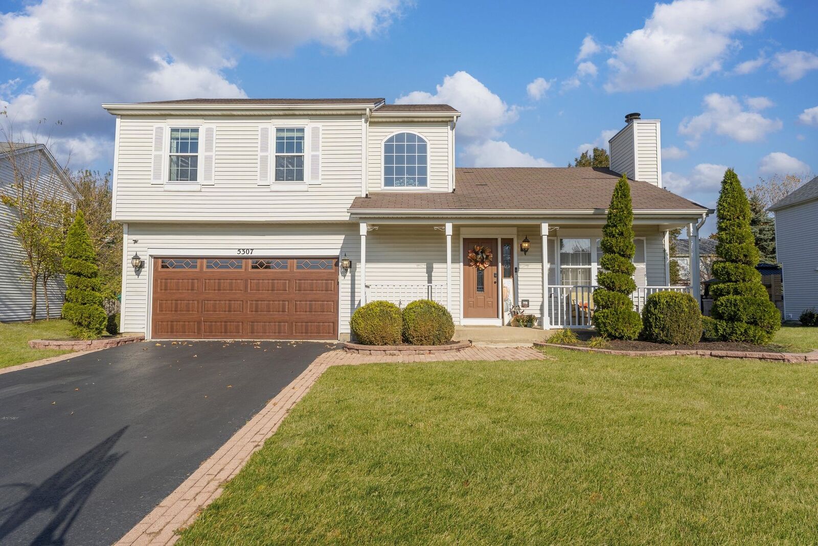 Property Photo:  5307 Brindlewood Drive  IL 60586 