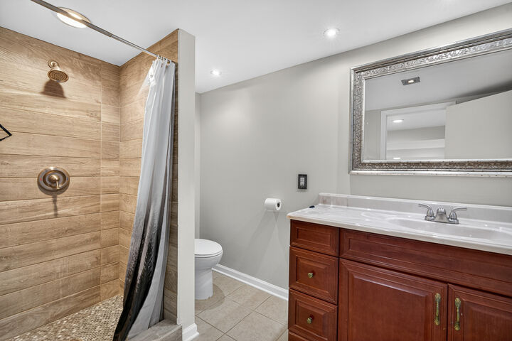 Property Photo: 7818 W Argyle Street IL 60706