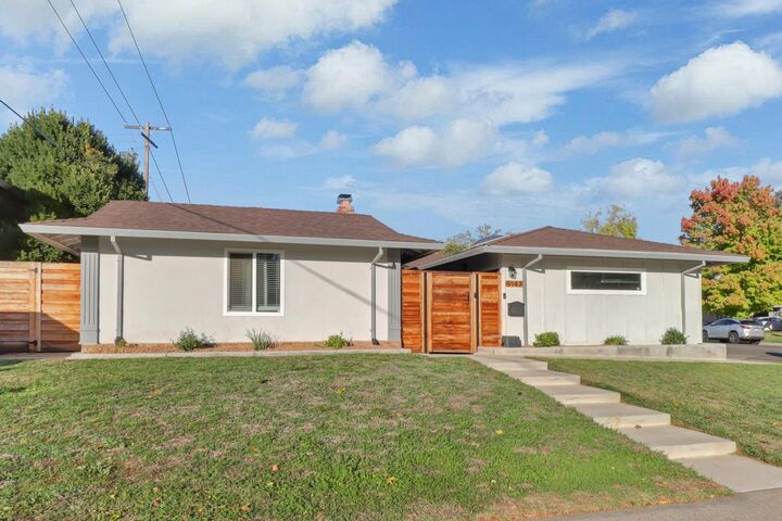 9147 La Riviera Drive  Sacramento CA 95826 photo