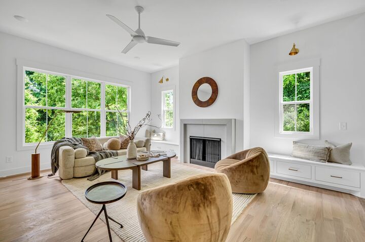 Property Photo: 546 Whispering Hills Dr TN 37211