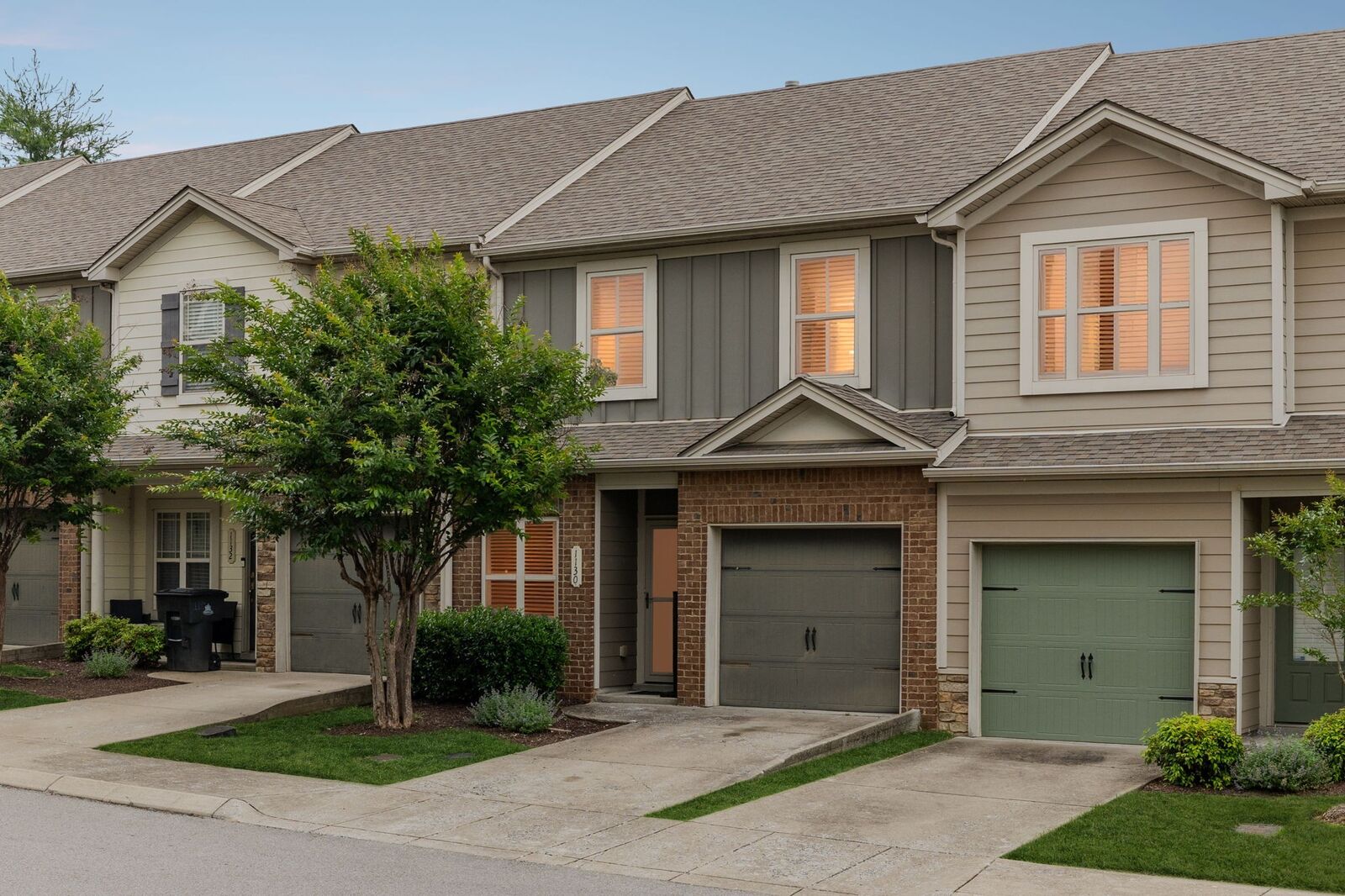 Property Photo: 1130 Woodbury Falls Ct TN 37221