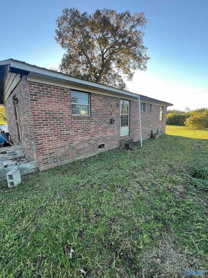 Property Photo: 3811 County Road 25 AL 35957