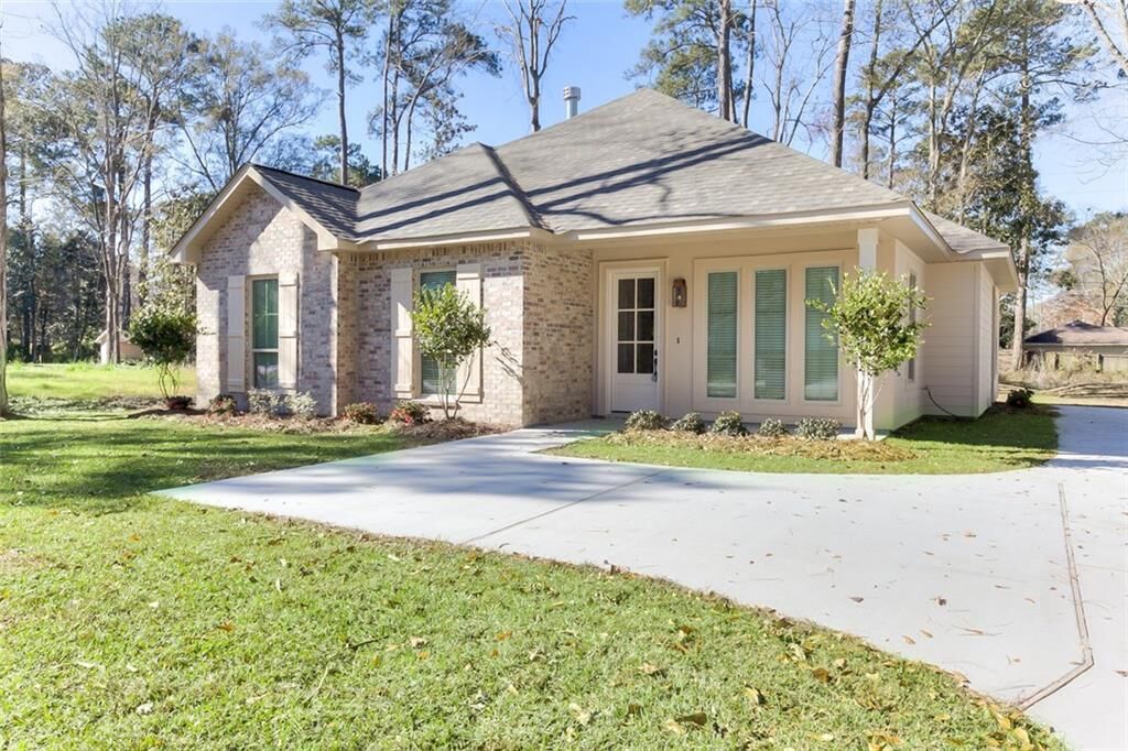 Property Photo:  408 Holm Oak Lane  LA 70471 