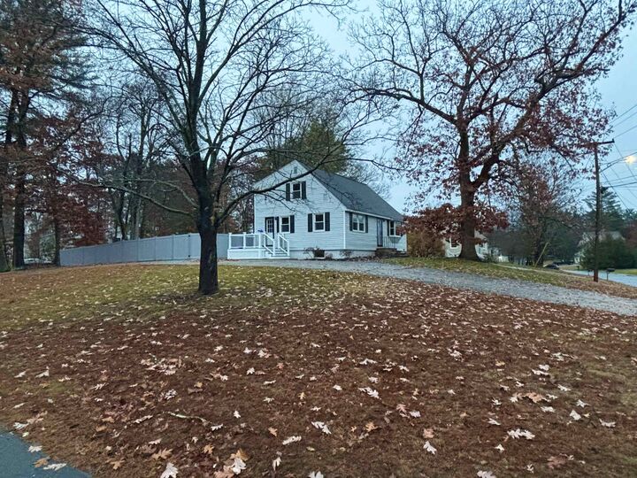 Property Photo:  10 Townsend Avenue  NH 03079 