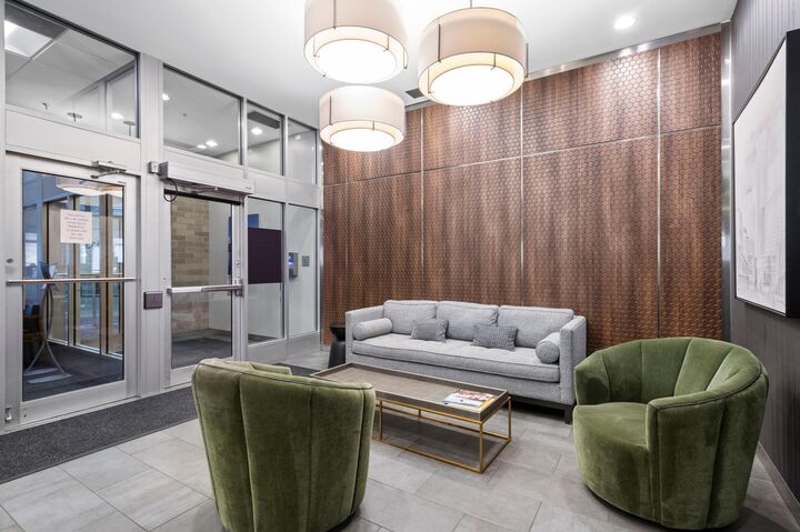 433 S 7th Street 1527  Minneapolis MN 55415 photo