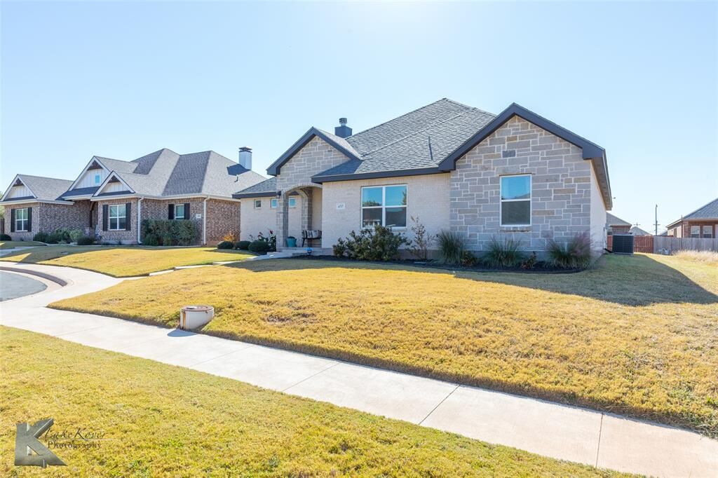 Property Photo:  6717 Hillside Court  TX 79606 