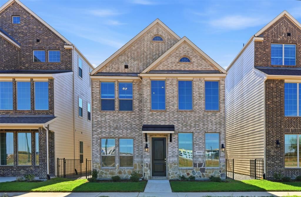 Property Photo: 1566 Lake District Drive TX 75013