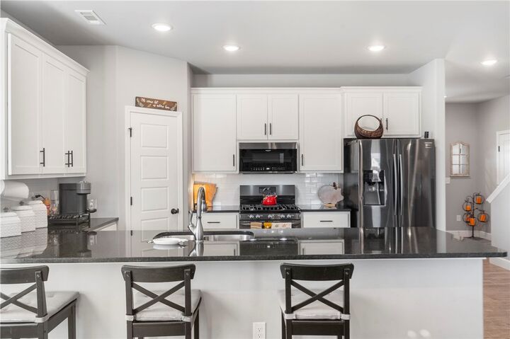 Property Photo:  102 Manfield Avenue  AR 72751 