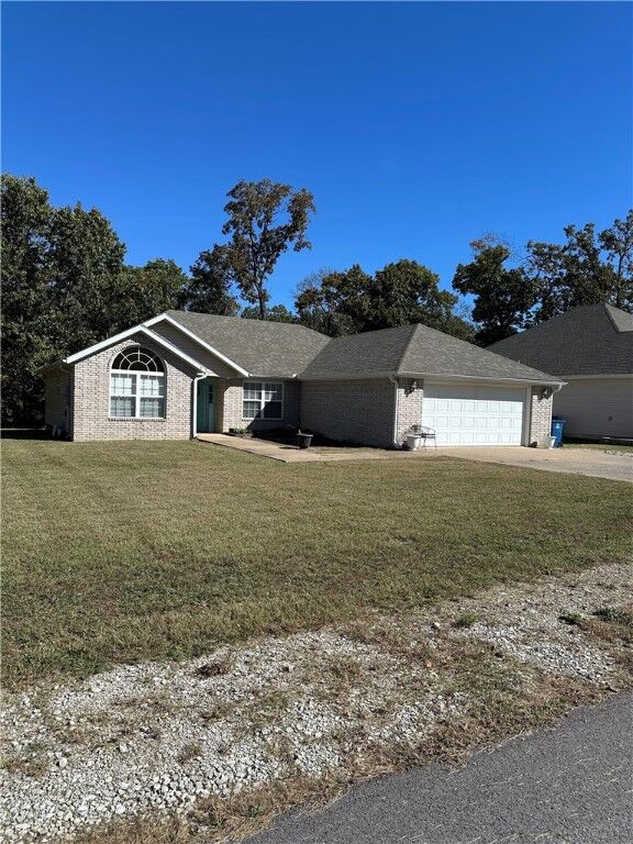 Property Photo: 6 Roessler Lane AR 72715