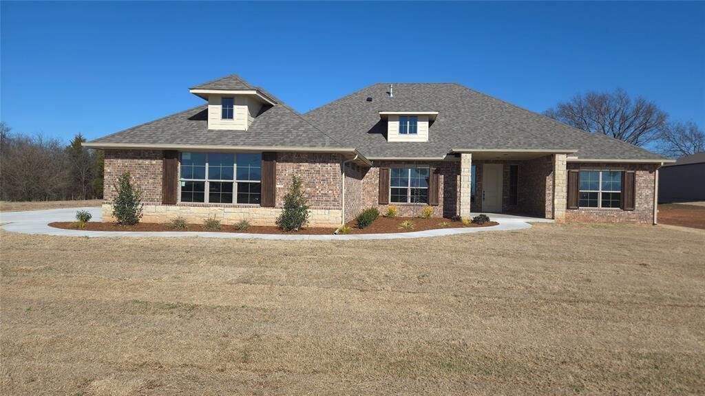 Property Photo:  10008 Gentry Crossing  OK 73169 