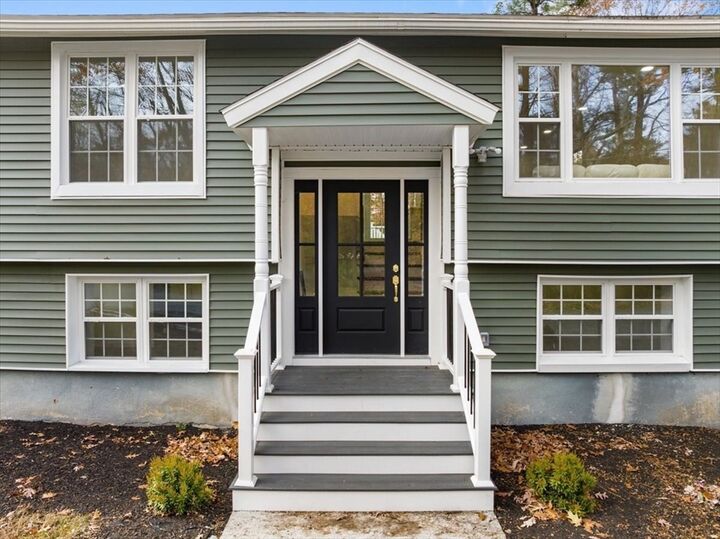 Property Photo:  5 Munroe Way  MA 01821 