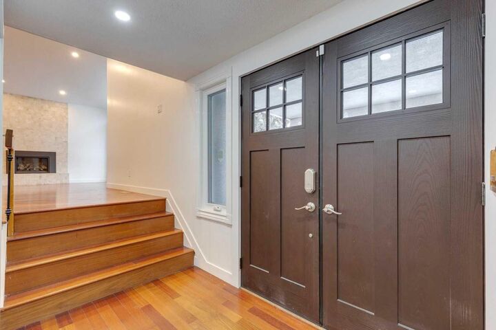 Photo de la propriété:  5119 Carney Road NW  AB T2L 1G1 