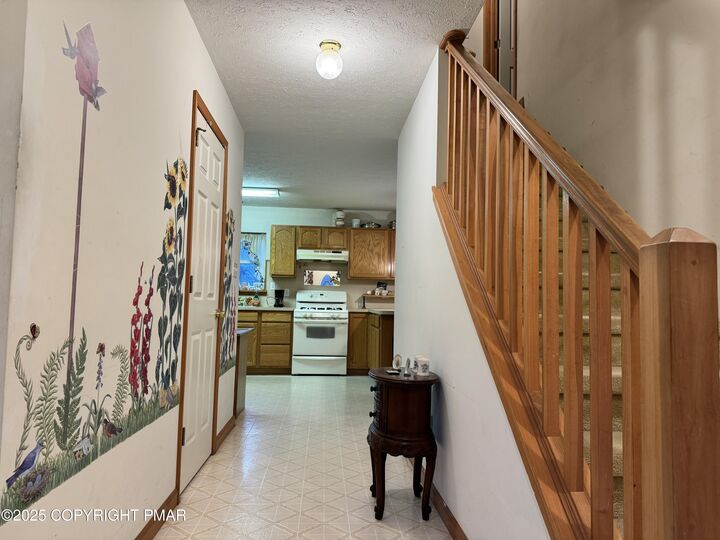 Property Photo: 1145 Chickadee Drive PA 18346