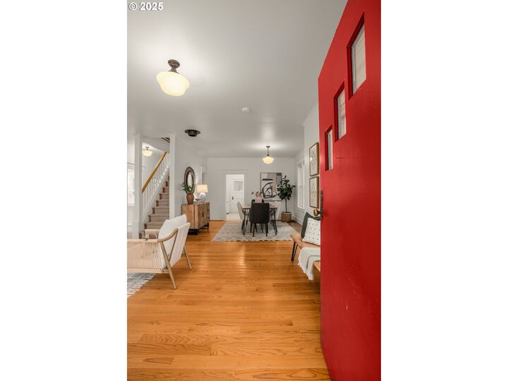 Property Photo: 604 SE Umatilla St OR 97202