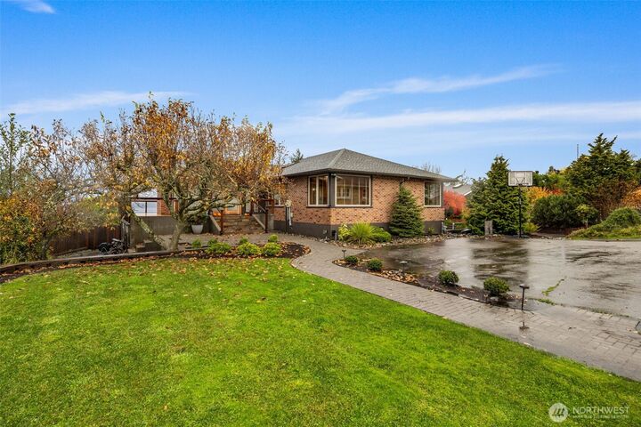 Property Photo:  1224 S Sunset Drive  WA 98465 
