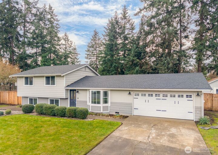 Property Photo: 8831 Daffodil Lane SE WA 98513