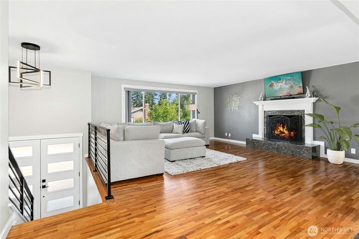 Property Photo: 12563 SE 71st Street WA 98056