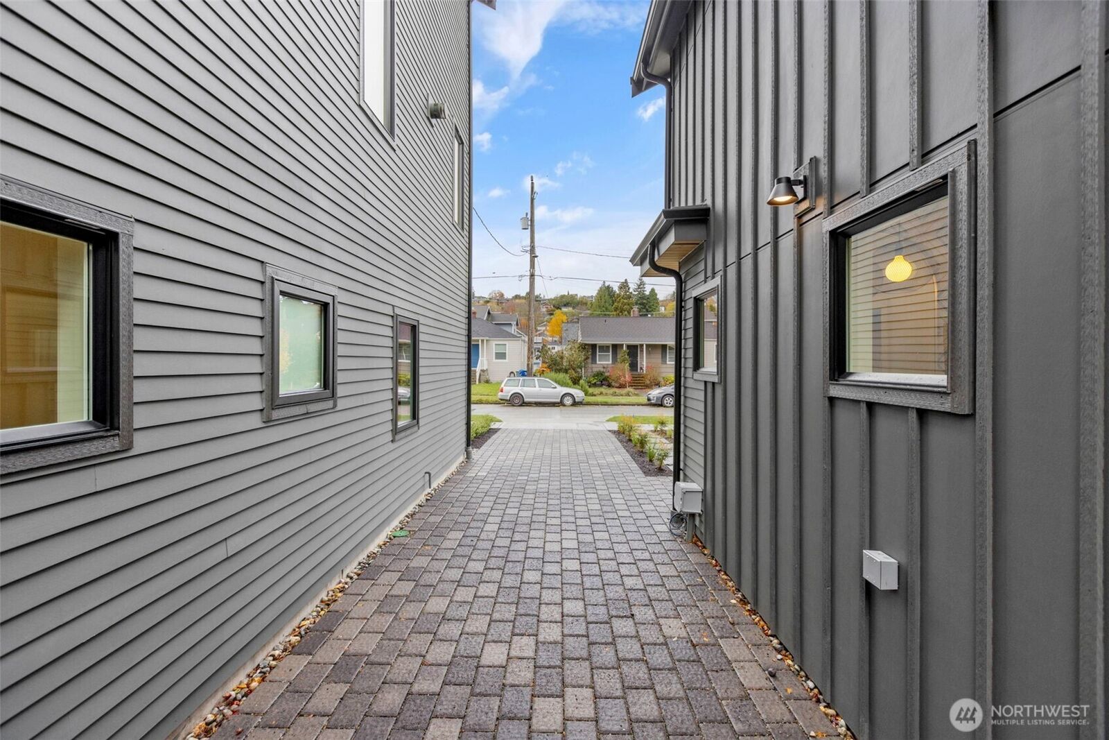 Property Photo: 3404 33rd Avenue W WA 98199