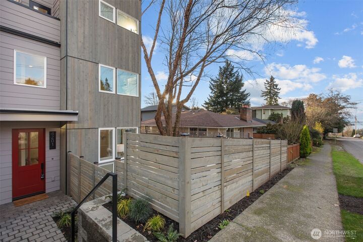 Property Photo:  4201 SW Thistle Street  WA 98136 