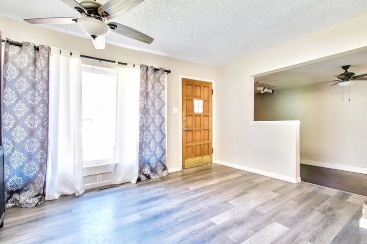 Property Photo:  2624 S El Rancho St  KS 67216 