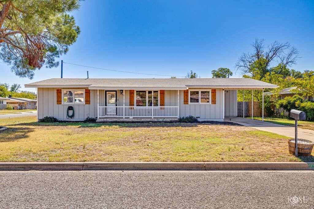 Property Photo: 2549 Baylor Ave TX 76904