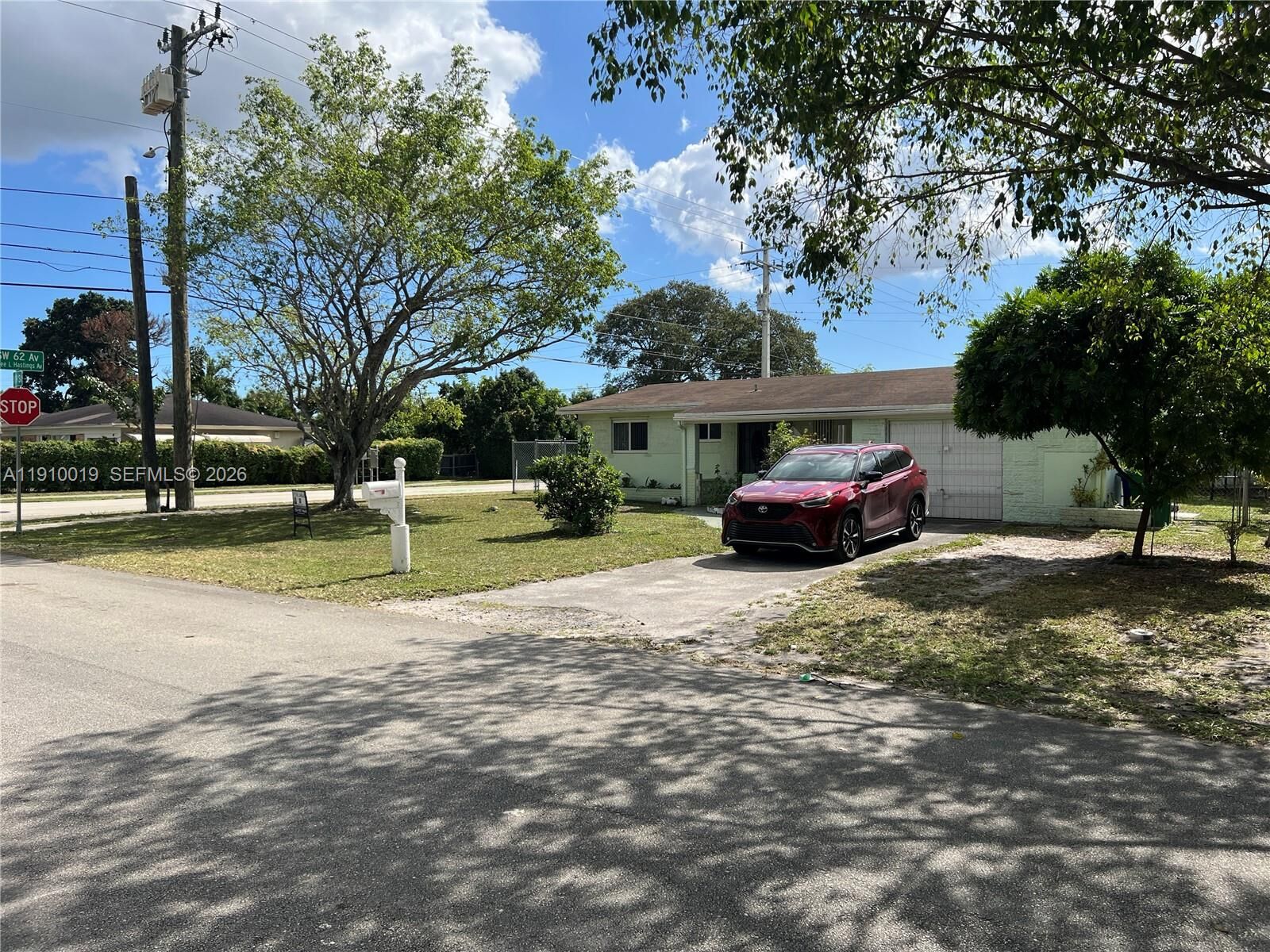 Property Photo:  6200 SW 19th St  FL 33023 