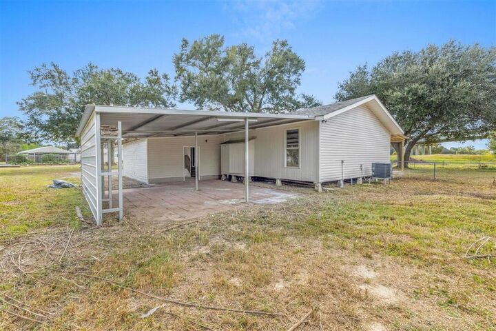 Property Photo:  229 Sheridan  LA 70647 