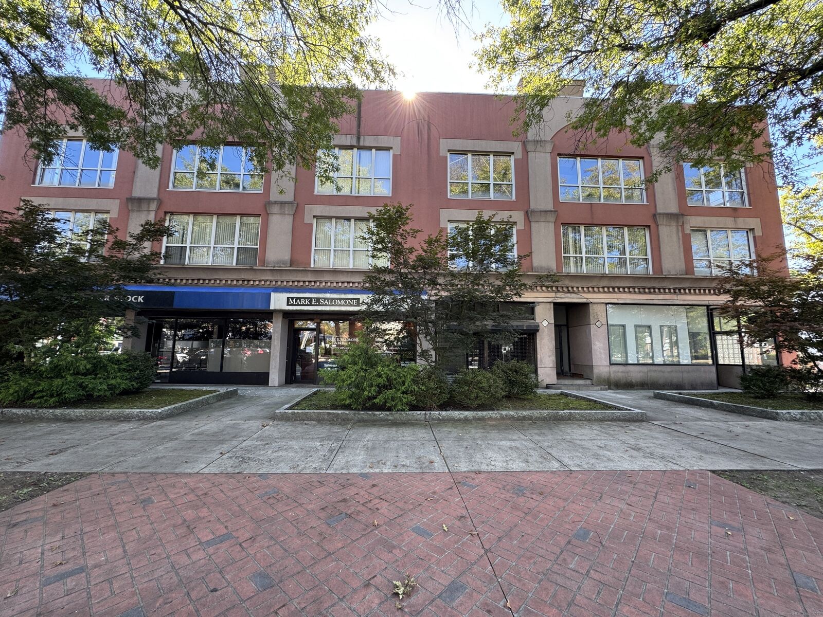 Property Photo: 376 Whalley Avenue CT 06511