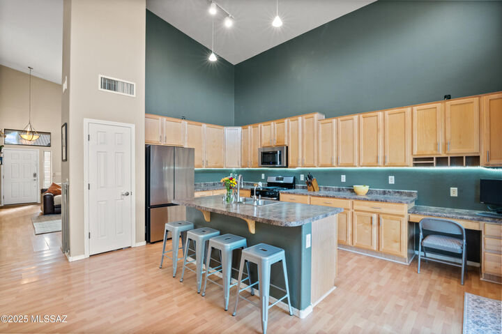 Property Photo:  7450 W Shining Amber Lane  AZ 85743 