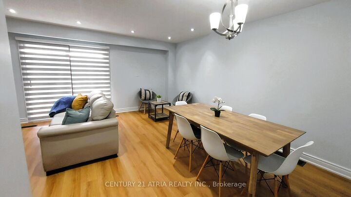 Property Photo:  143 Purpledusk Trail  ON M1E 4C9 