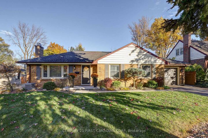 Property Photo: 374 Glenrose Drive ON N6K 2A8