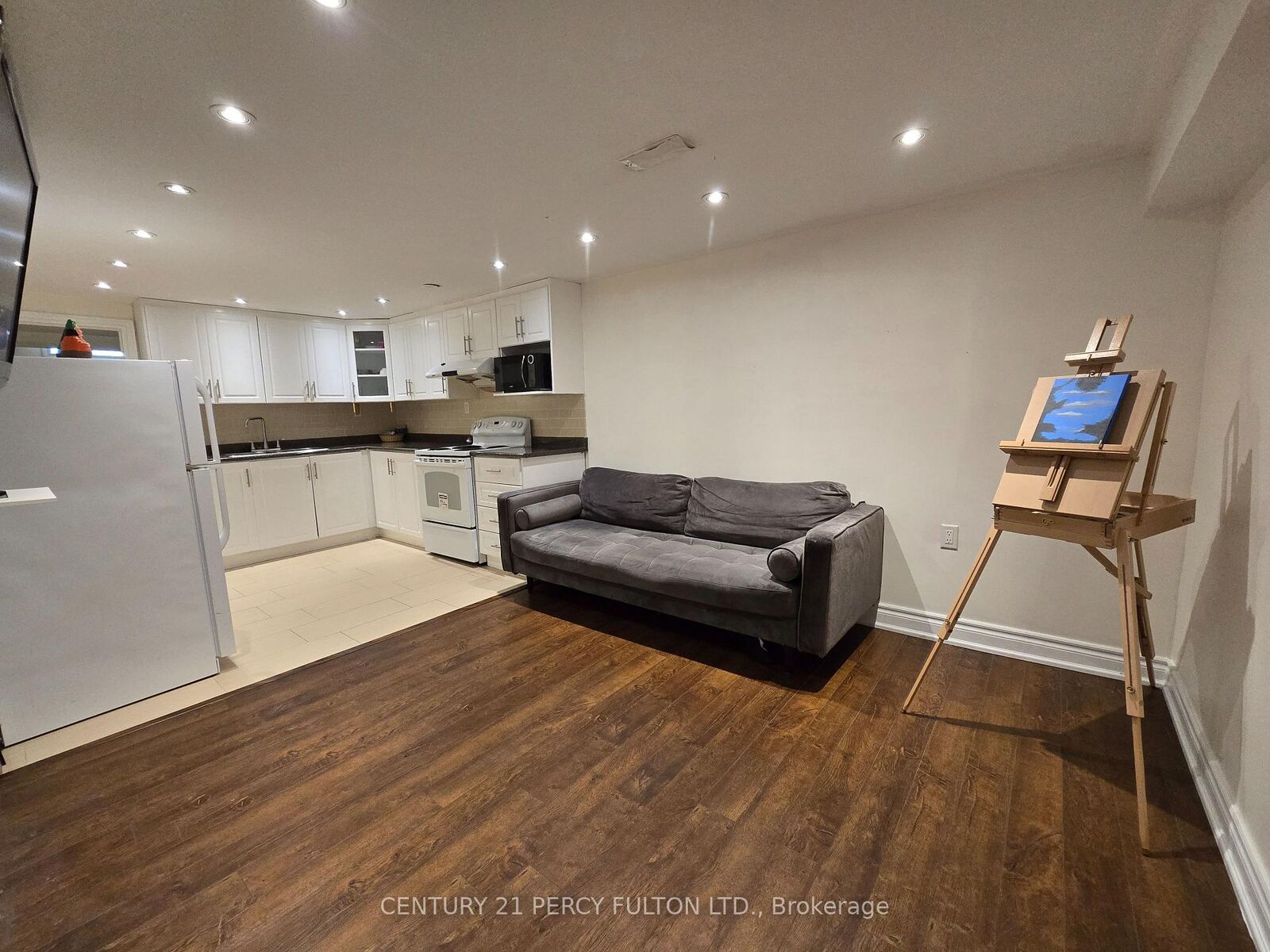 Photo de la propriété:  610 McLevin Avenue Bsmt  ON M1B 3Y2 