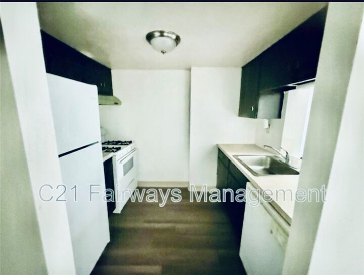 Property Photo:  335-345 Dersam St  PA 15133 