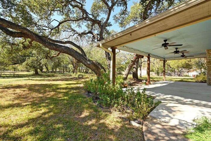 207 Leisurewoods Drive  Buda TX 78610 photo