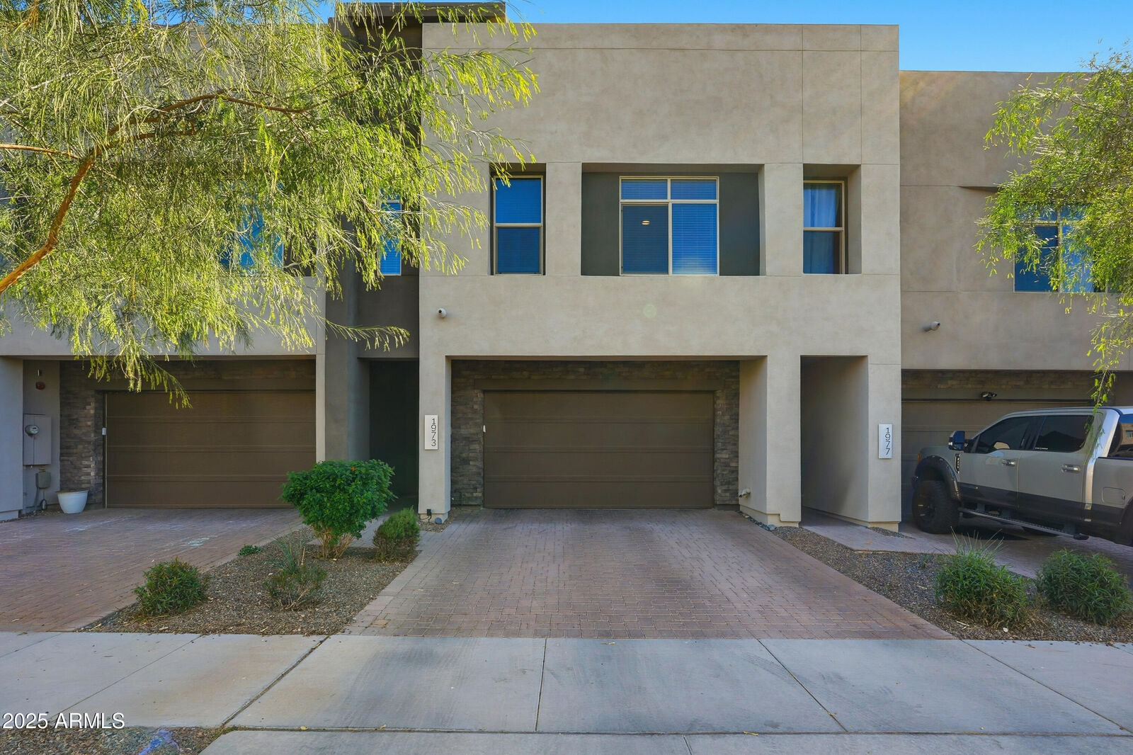 Property Photo: 1973 W Kinfield Trail AZ 85085