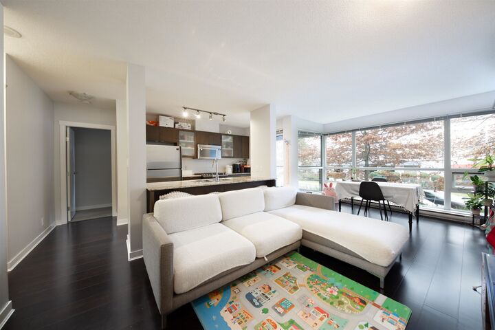 Property Photo: 7535 Alderbridge Way 202 BC V6X 4L2