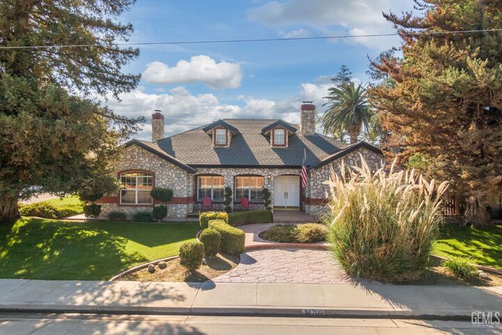 14709 Palm Avenue  Bakersfield CA 93314 photo