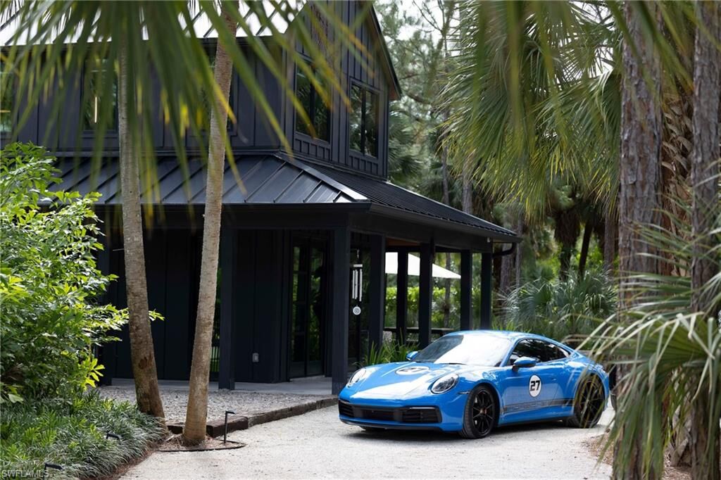 Property Photo:  805 24th Ave NW  FL 34120 